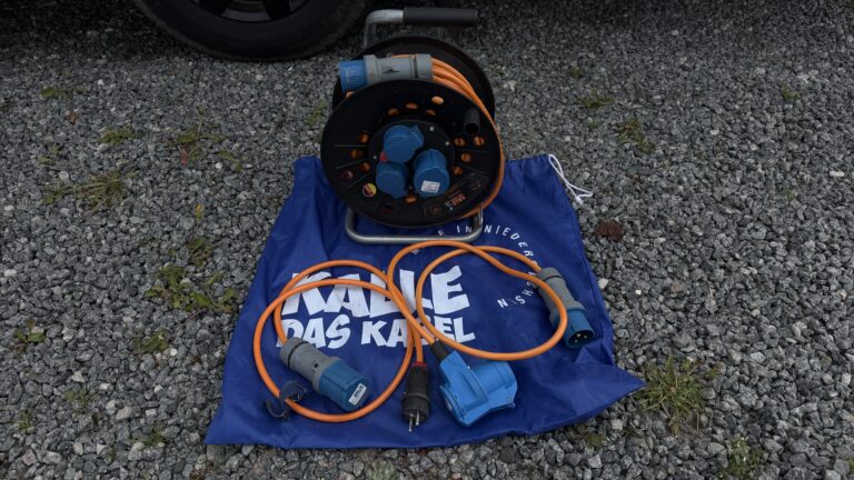 KALLE DAS KABEL CEE-Campingkabeltrommel EXTREME SIGNAL